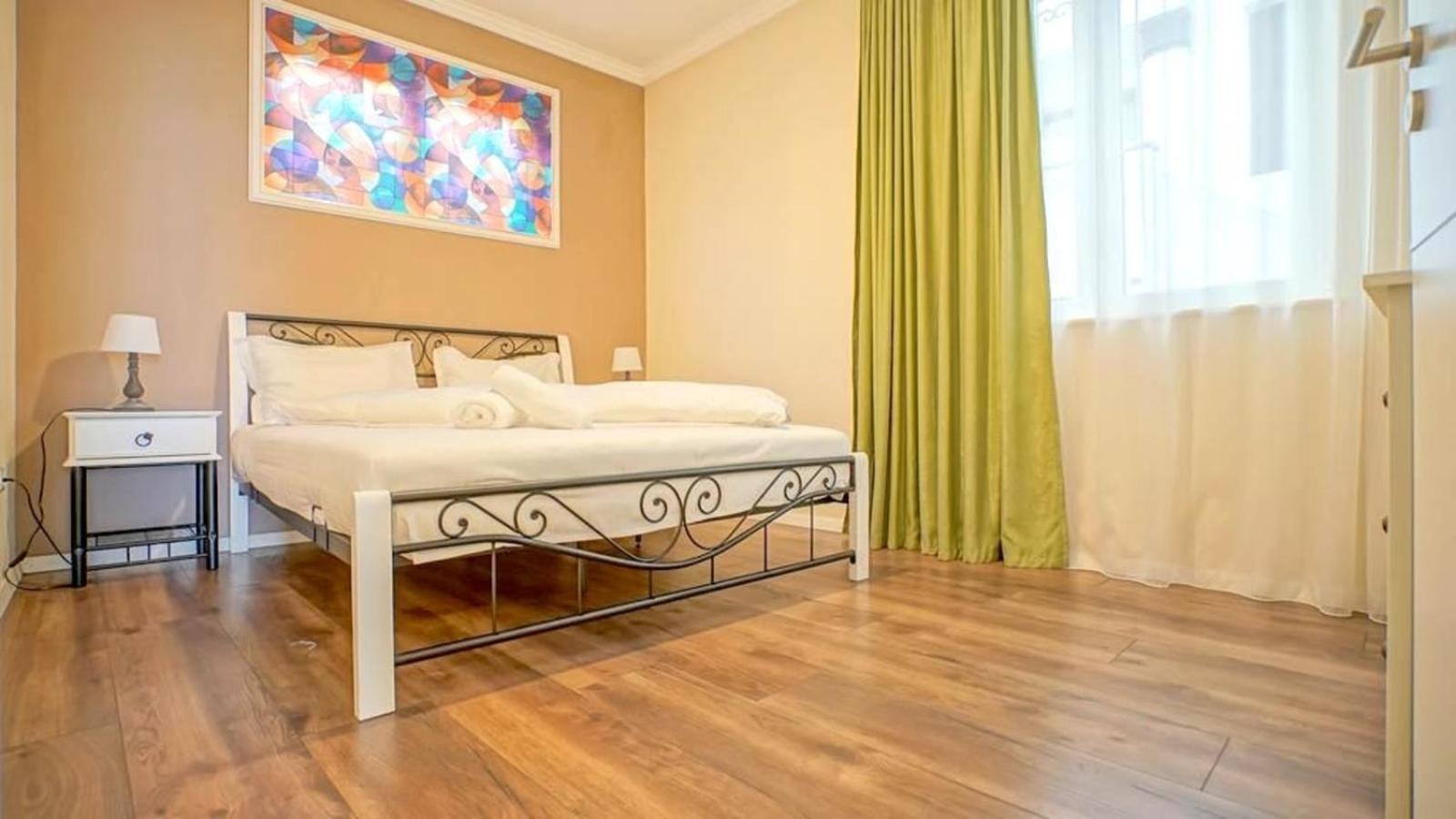 Central Maximus Apartment Brasov Exterior photo